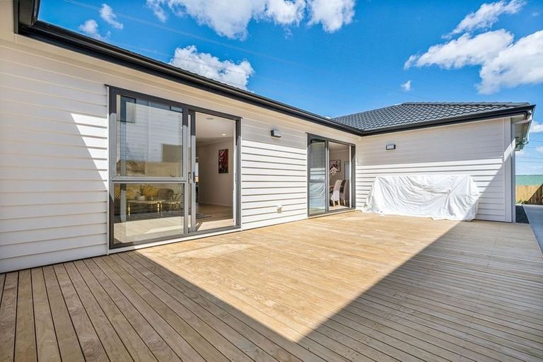 Photo of property in 42a Donegal Park Drive, Flat Bush, Auckland, 2019