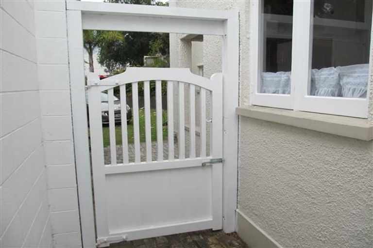 Photo of property in 21a Ninth Avenue, Tauranga, 3110