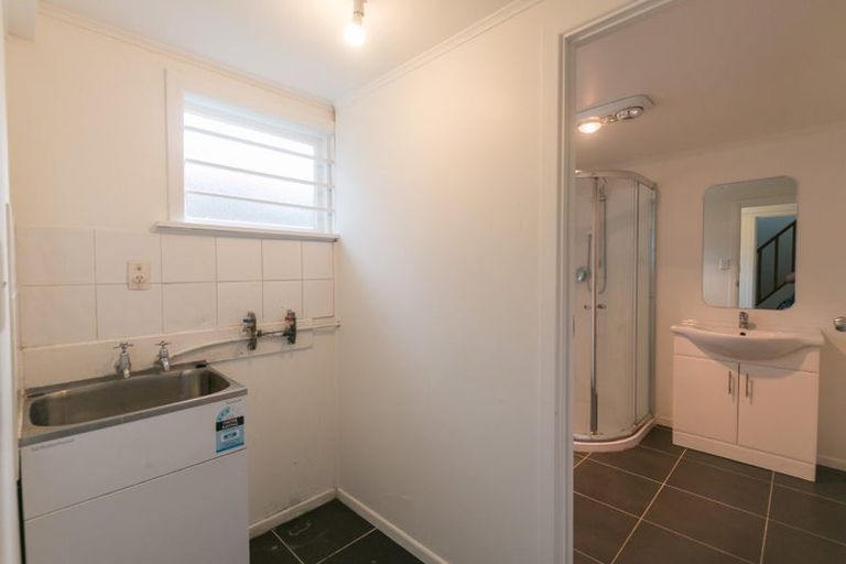 Photo of property in 86 Moa Road, Point Chevalier, Auckland, 1022