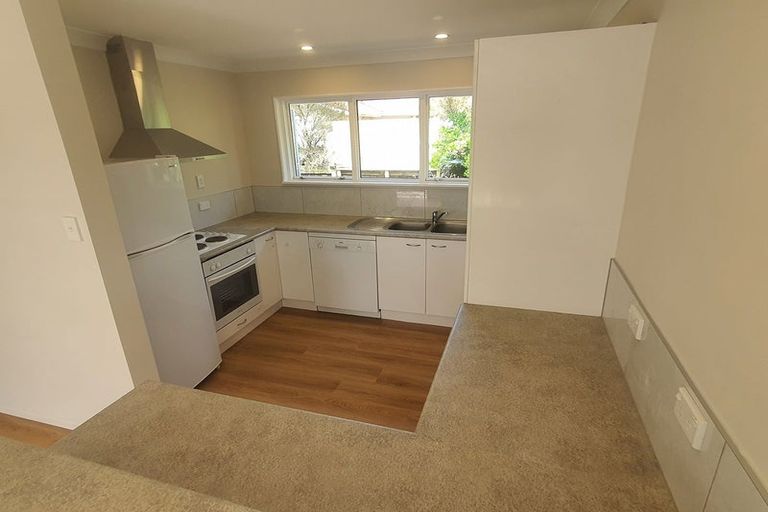Photo of property in 150 Queenspark Drive, Parklands, Christchurch, 8083