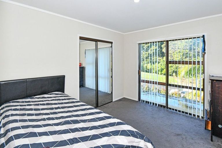 Photo of property in 24 Eugenia Rise, Totara Heights, Auckland, 2105