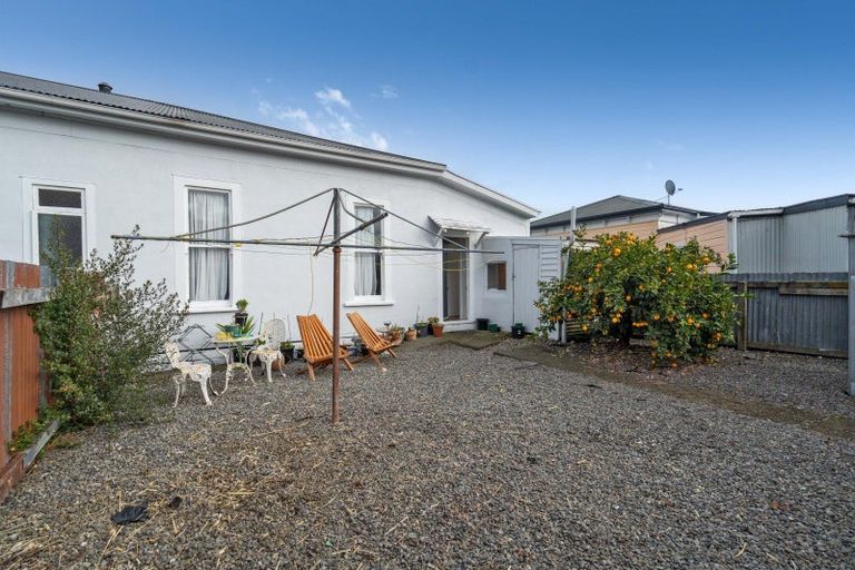 Photo of property in 98 Pembroke Street, Carterton, 5713