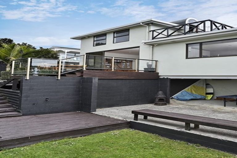 Photo of property in 34 Seacliffe Road, Hillsborough, Auckland, 1042