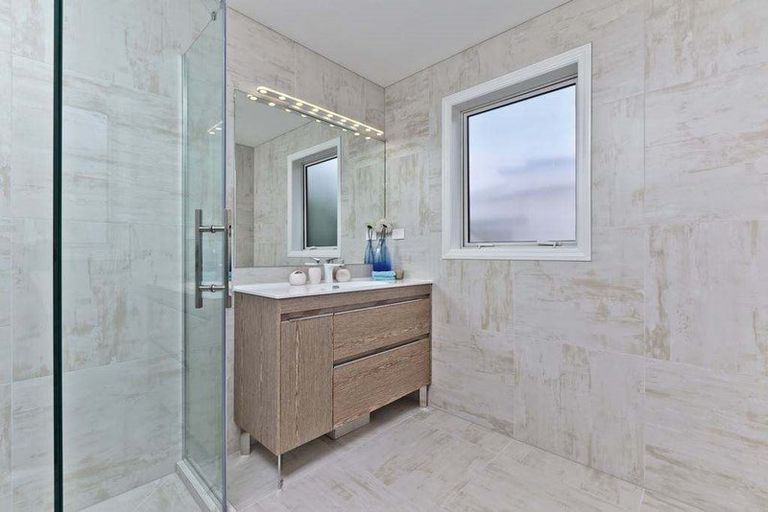 Photo of property in 5 Moko Lane, Greenhithe, Auckland, 0632