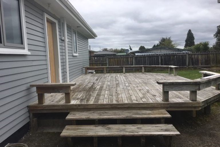 Photo of property in 8 Park Road, Western Heights, Rotorua, 3015