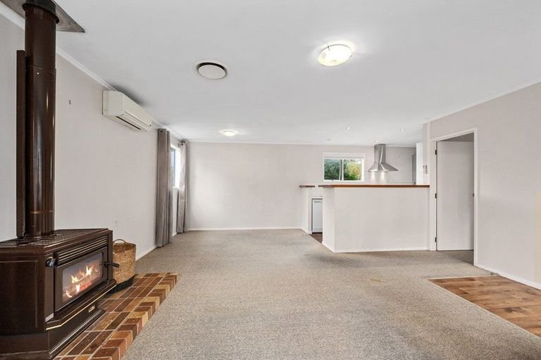 Photo of property in 17 Spargo Road, Massey, Auckland, 0614