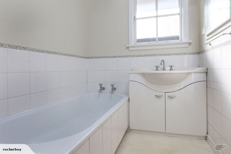 Photo of property in 1/306 Avonhead Road, Avonhead, Christchurch, 8042