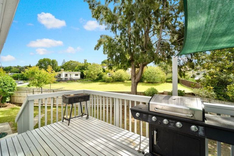 Photo of property in 50 Oaktree Avenue, Browns Bay, Auckland, 0630