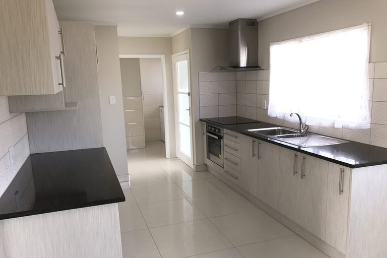 Photo of property in 7 Secretariat Place, Randwick Park, Auckland, 2105