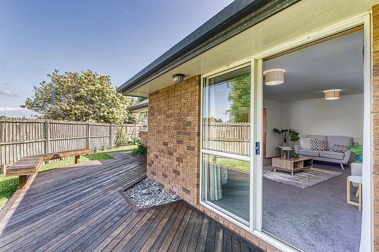 Photo of property in 2/45b Trafford Street, Harewood, Christchurch, 8051