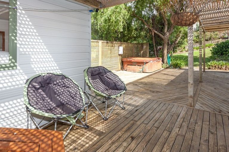 Photo of property in 51 Pa Road, Hahei, Whitianga, 3591