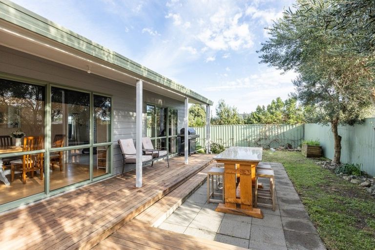 Photo of property in 14 Gill Road, Bay View, Napier, 4104