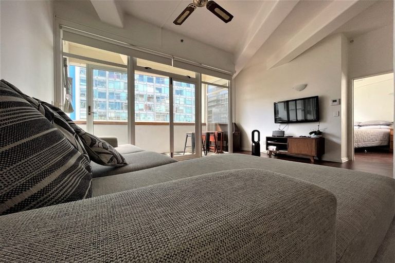 Photo of property in The Britomart Apartments, 6b/14 Emily Place, Auckland Central, Auckland, 1010