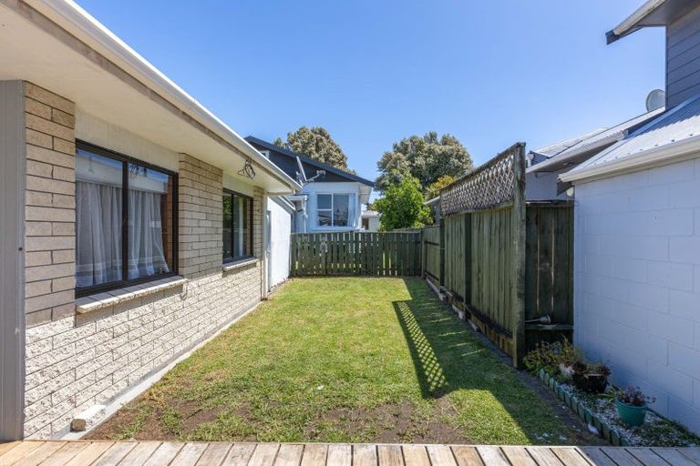 Photo of property in 2/23 Record Street, Fitzroy, New Plymouth, 4312