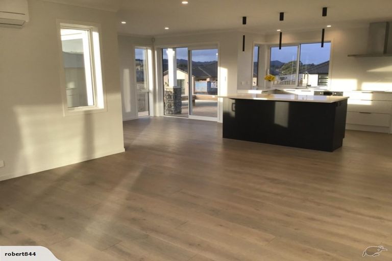 Photo of property in 17 Peter Bourne Drive, Pokeno, 2402