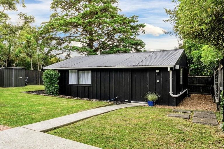 Photo of property in 279 Royal Road, Massey, Auckland, 0614