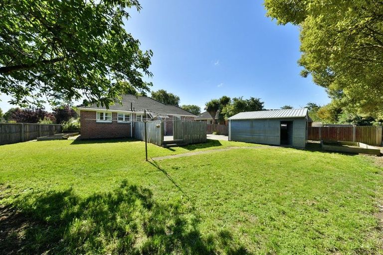 Photo of property in 16 Attlee Crescent, Bryndwr, Christchurch, 8053