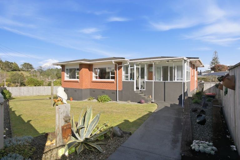 Photo of property in 13 Durham Avenue, Welbourn, New Plymouth, 4312