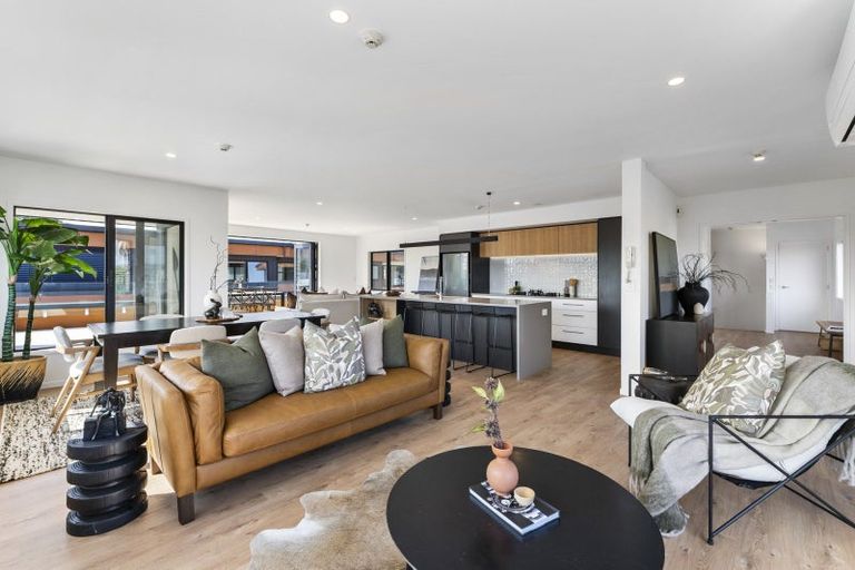 Photo of property in 10/29 May Street, Mount Maunganui, 3116