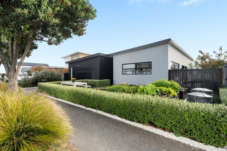 Photo of property in 36 Te Aranga Drive, Papamoa Beach, Papamoa, 3118