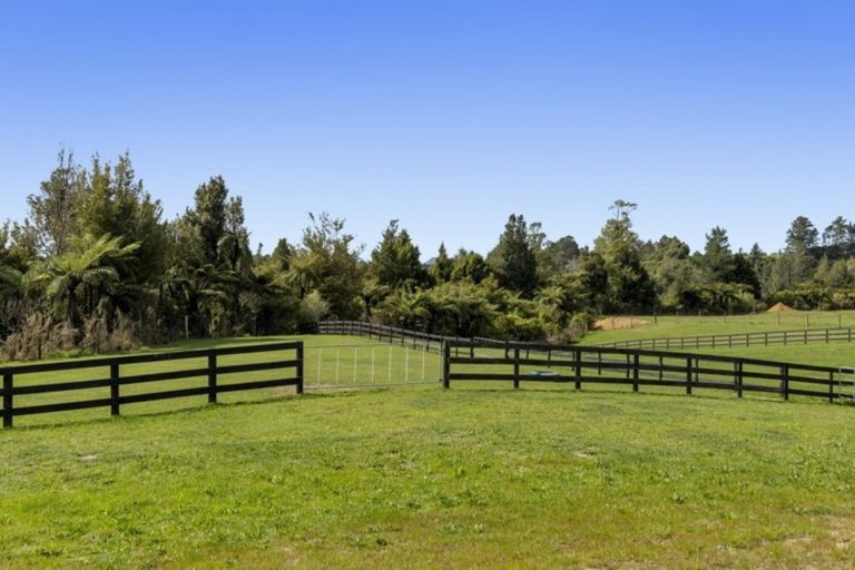 Photo of property in 25 Sarona Park Drive, Omanawa, Tauranga, 3171