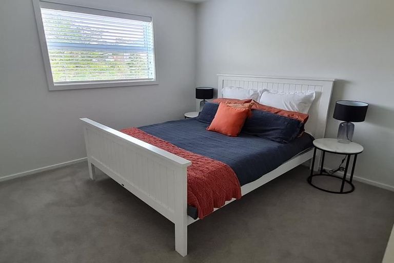 Photo of property in 22 Pateke Drive, Kenepuru, Porirua, 5022