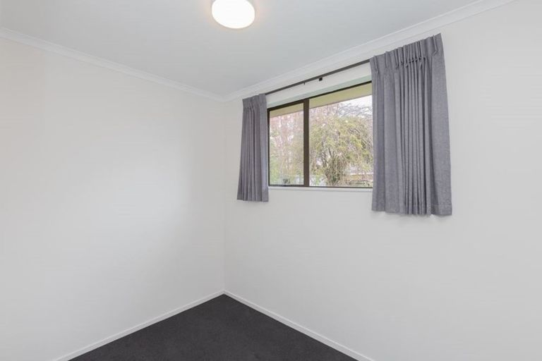Photo of property in 42 Garland Drive, St Andrews, Hamilton, 3200