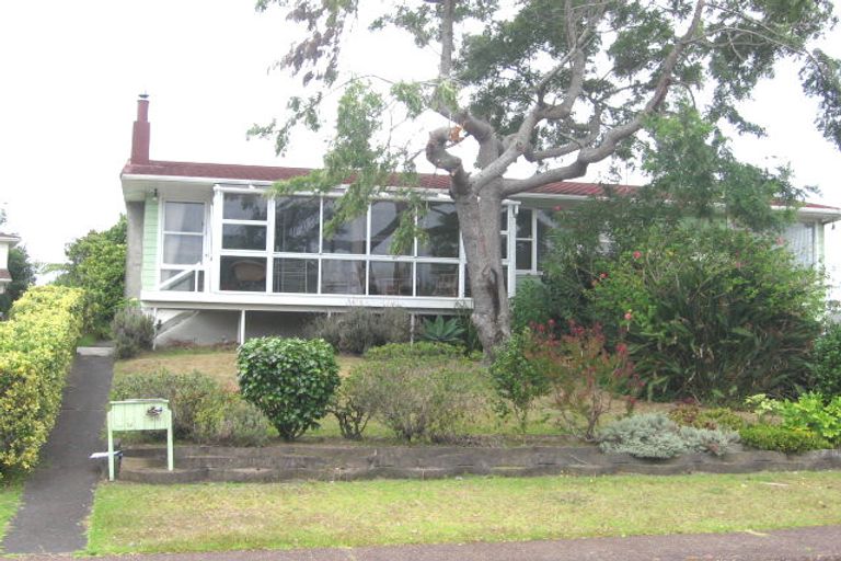 Photo of property in 34 Waverley Avenue, Glenfield, Auckland, 0629