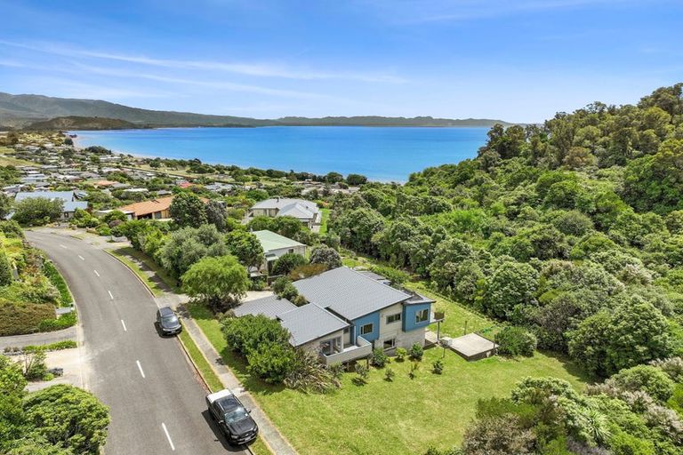 Photo of property in 37 Bay Vista Drive, Pohara, Takaka, 7183