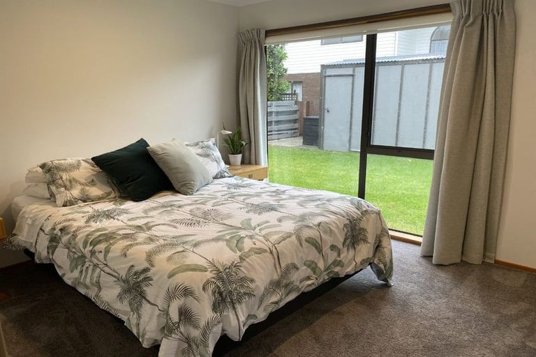 Photo of property in 38 Eruini Street, Waikanae Beach, Waikanae, 5036
