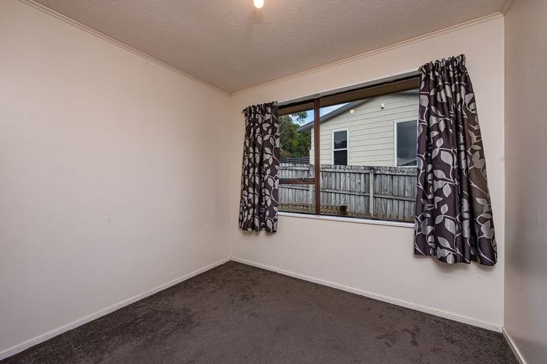 Photo of property in 27 Invercargill Drive, Kelson, Lower Hutt, 5010