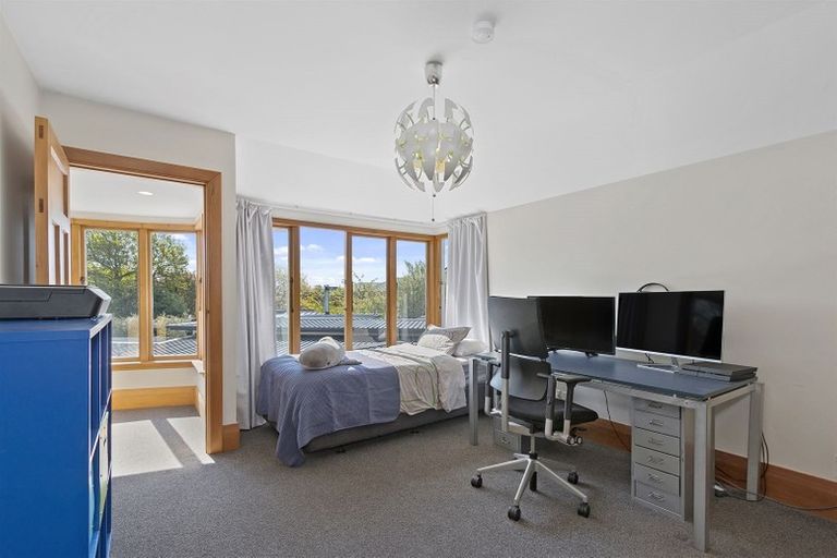 Photo of property in 1 Bradnor Road, Fendalton, Christchurch, 8052