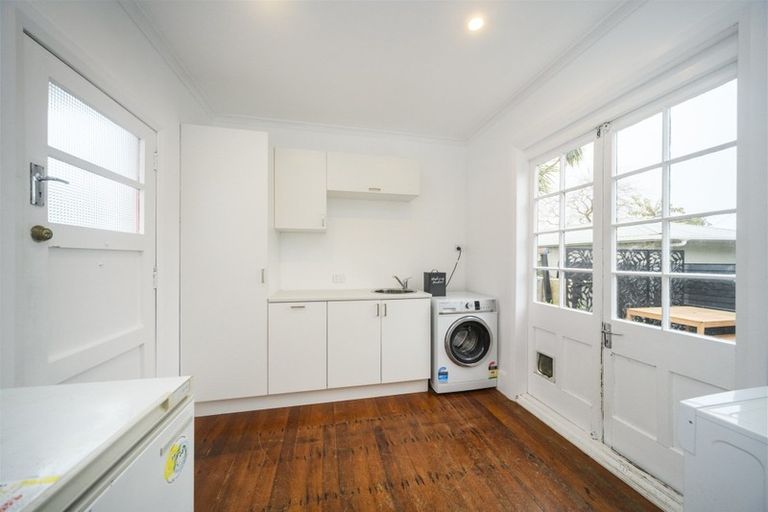 Photo of property in 39 Monrad Street, Highbury, Palmerston North, 4412