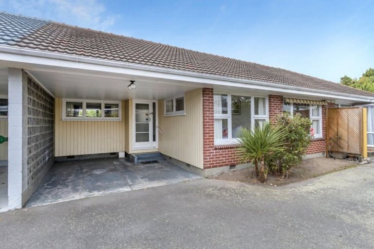 Photo of property in 2/31 Remuera Avenue, Cashmere, Christchurch, 8022
