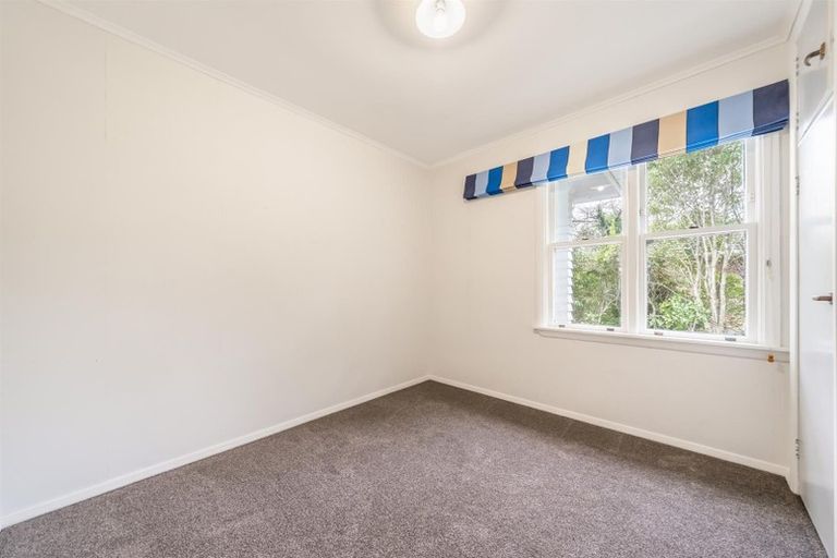 Photo of property in 459 Stokes Valley Road, Stokes Valley, Lower Hutt, 5019