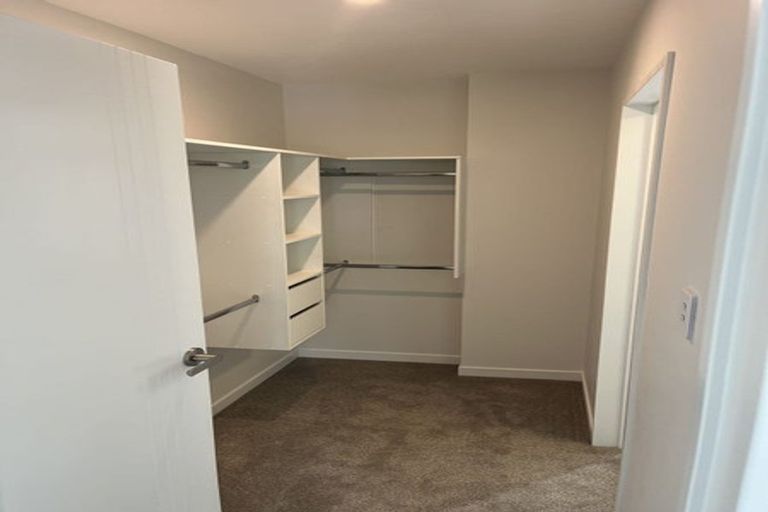 Photo of property in 26a Oreil Avenue, West Harbour, Auckland, 0618