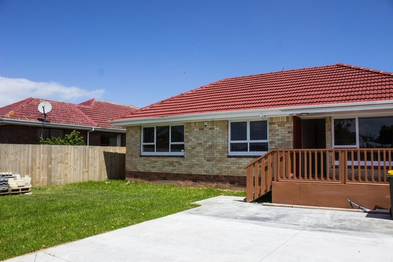 Photo of property in 20 Hallberry Road, Mangere East, Auckland, 2024