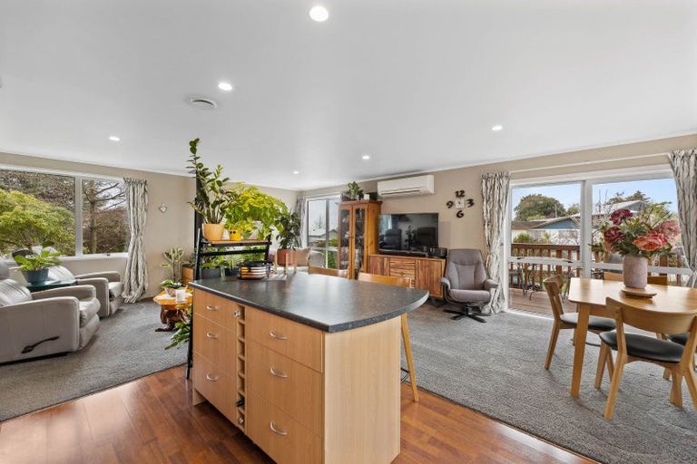 Photo of property in 11 Marshall Avenue, Richmond Heights, Taupo, 3330