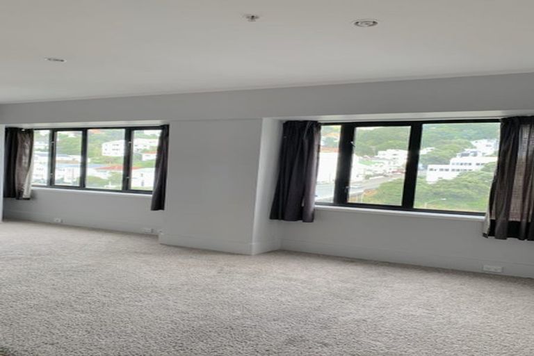 Photo of property in St Peters Apartments, 5d/192 Willis Street, Te Aro, Wellington, 6011