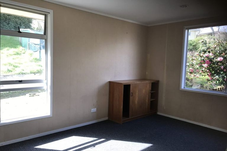 Photo of property in 67 Cedar Heights Avenue, Massey, Auckland, 0614