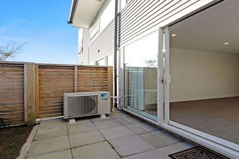 Photo of property in 3/24 Princess Terrace, Newtown, Wellington, 6021