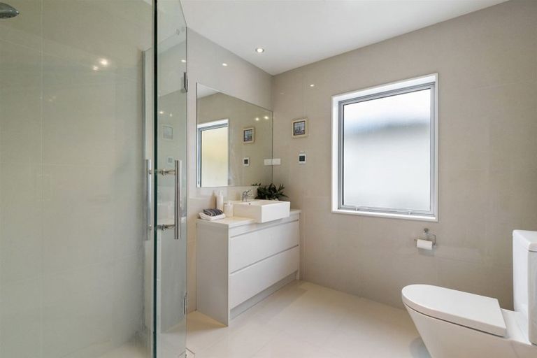 Photo of property in 95 Bayside Drive, Browns Bay, Auckland, 0630