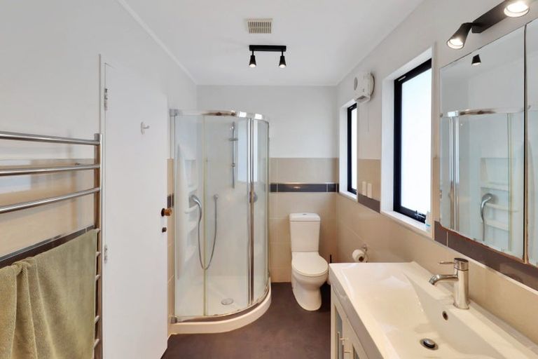 Photo of property in 87 Percy Dyett Drive, Karori, Wellington, 6012
