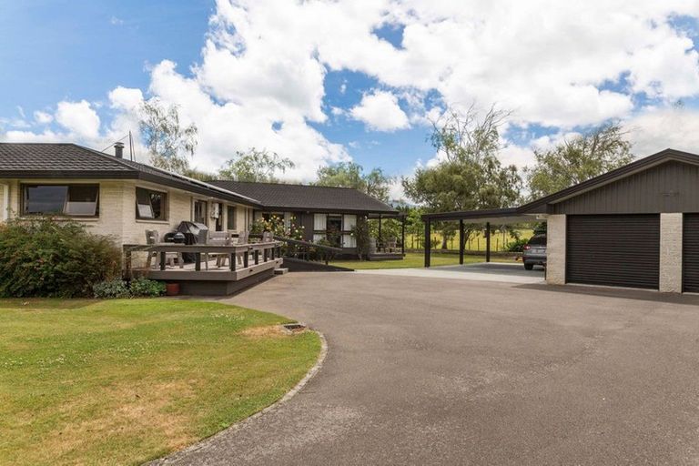 Photo of property in 10 Smith Street, Dannevirke, 4930