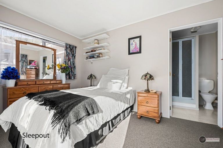 Photo of property in 18 Parnell Street, Fairfield, Lower Hutt, 5011