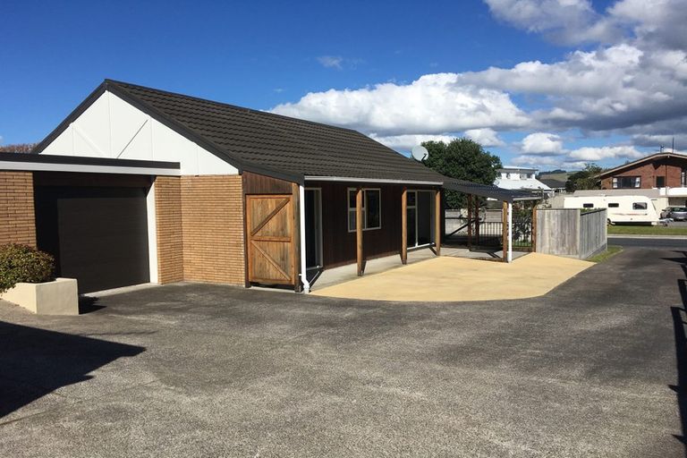 Photo of property in 135a Dickson Road, Papamoa Beach, Papamoa, 3118