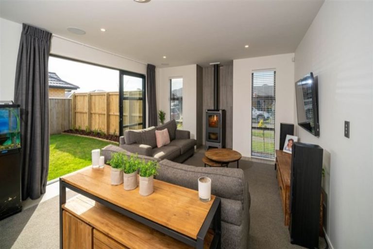 Photo of property in 36 Bradbury Avenue, Rolleston, 7614