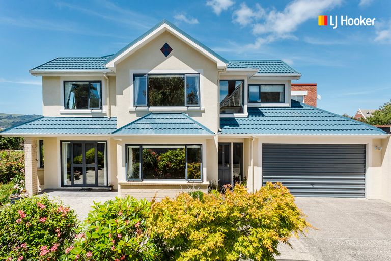 Photo of property in 24 Balmacewen Road, Maori Hill, Dunedin, 9010