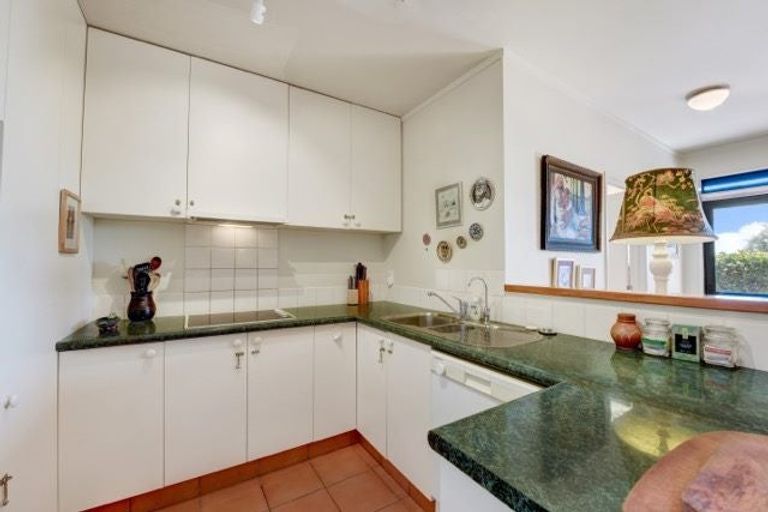 Photo of property in 6/27 Shelbourne Street, Nelson, 7010