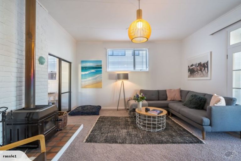 Photo of property in 992 Brighton Road, Brighton, Dunedin, 9035